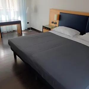 padova-central-station-luxury-rooms.hotelinveneto.com/